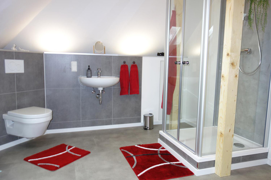 FeWo Solling 3 in Uslar - Badezimmer mit Dusche